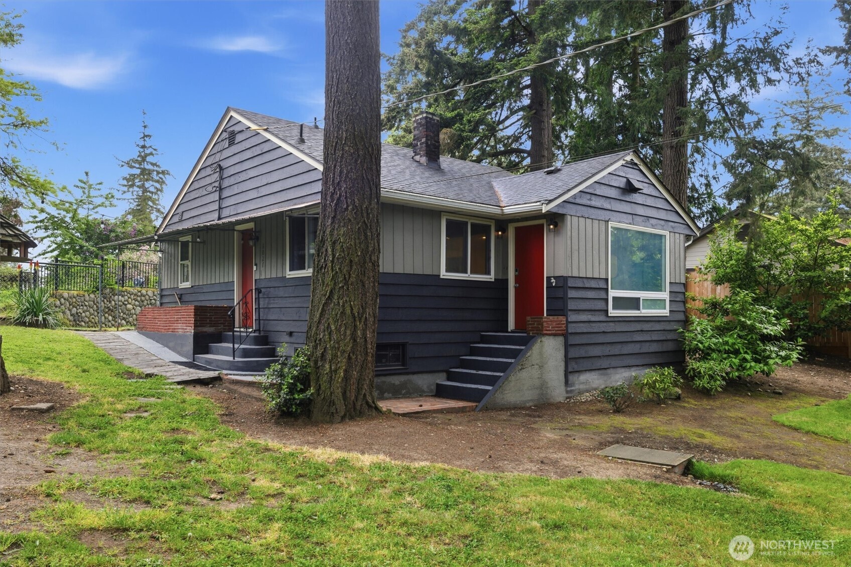 1027 S 124th Street , Seattle, WA 98168