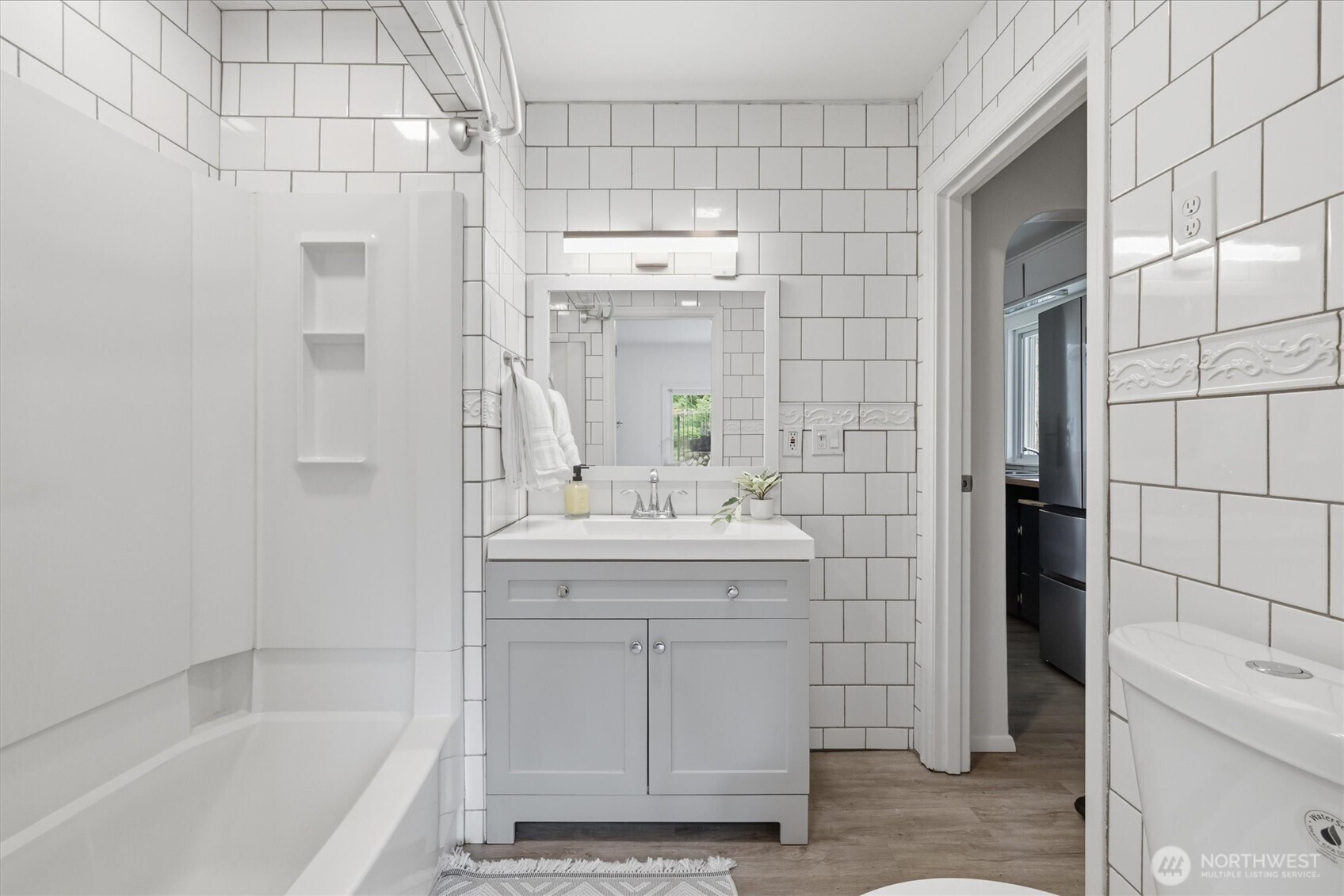 1027 S 124th Street , Seattle, WA 98168