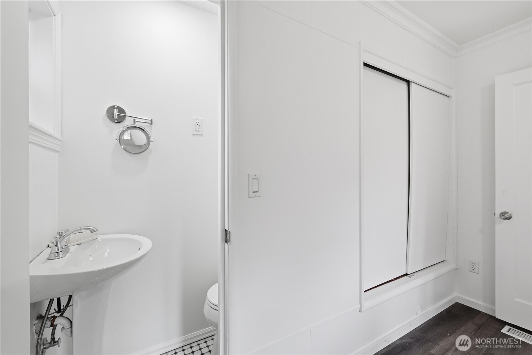 1027 S 124th Street , Seattle, WA 98168