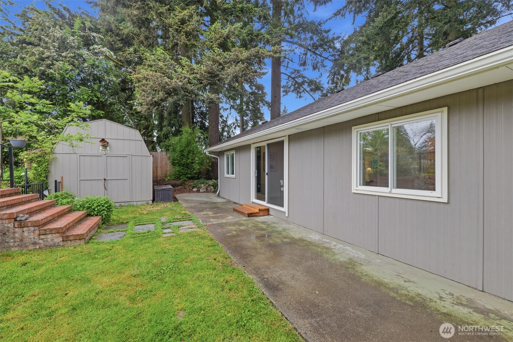 1027 S 124th Street , Seattle, WA 98168