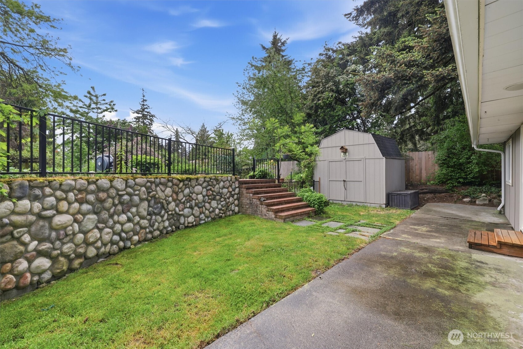 1027 S 124th Street , Seattle, WA 98168