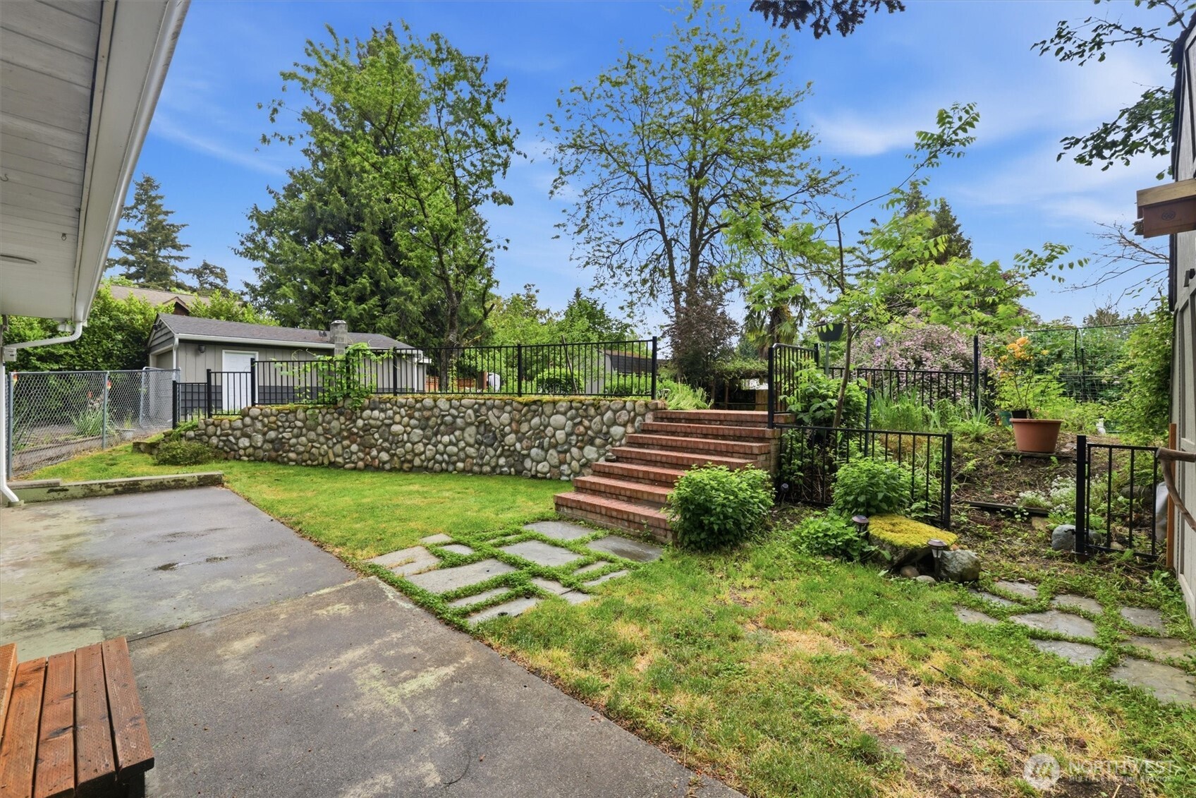 1027 S 124th Street , Seattle, WA 98168