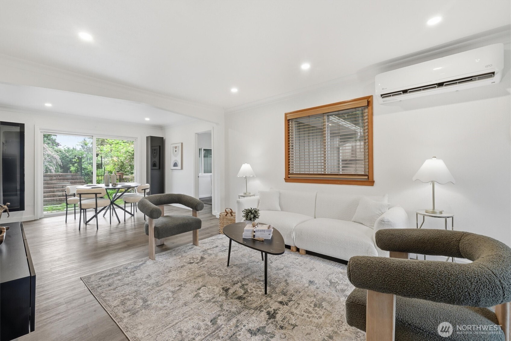 1027 S 124th Street , Seattle, WA 98168