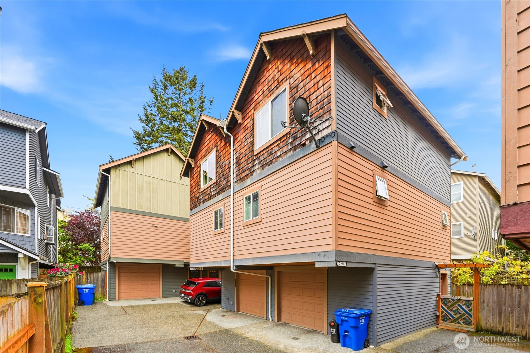 725 N 95th Street #B, Seattle, WA 98103