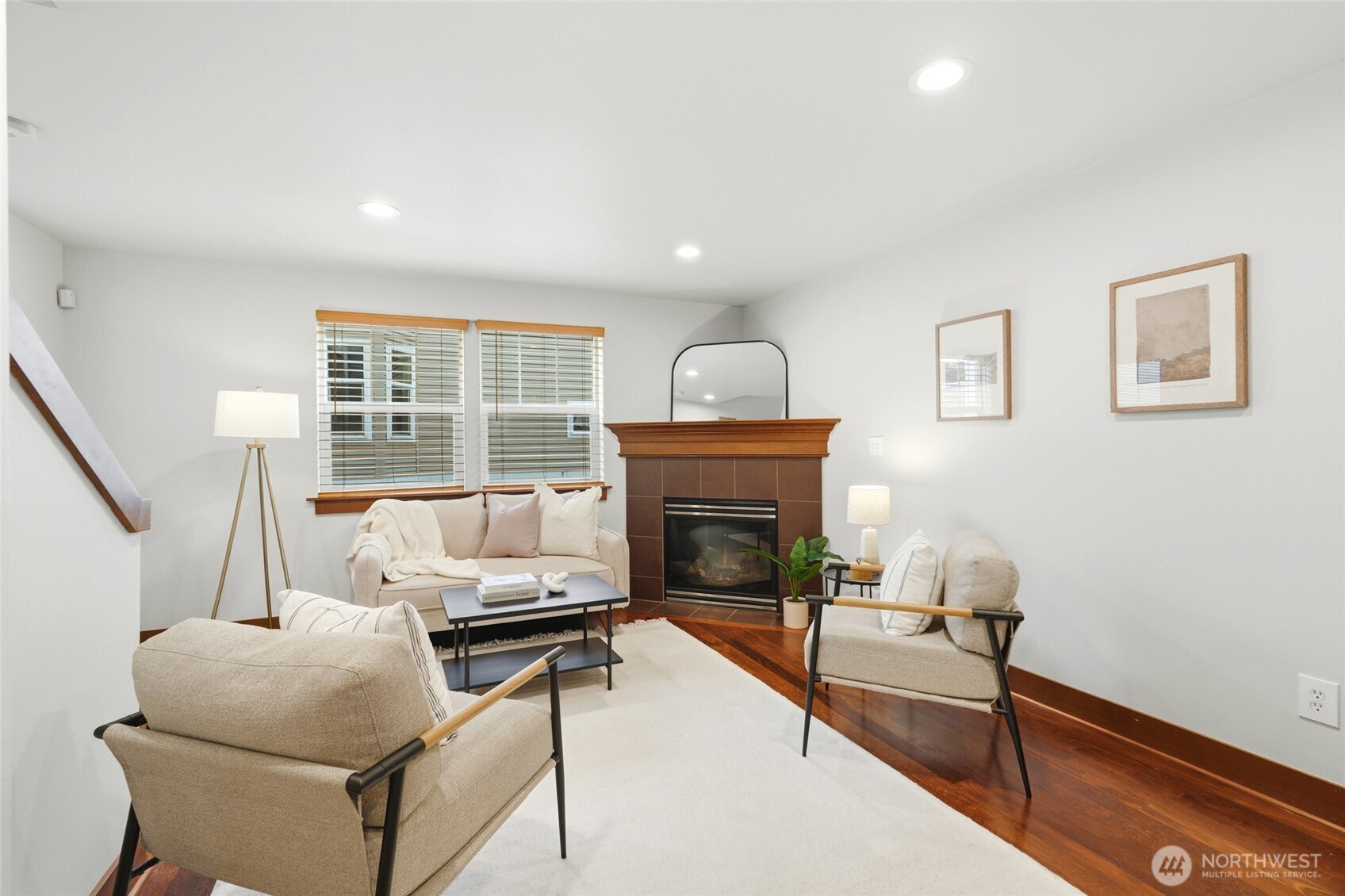 725 N 95th Street #B, Seattle, WA 98103