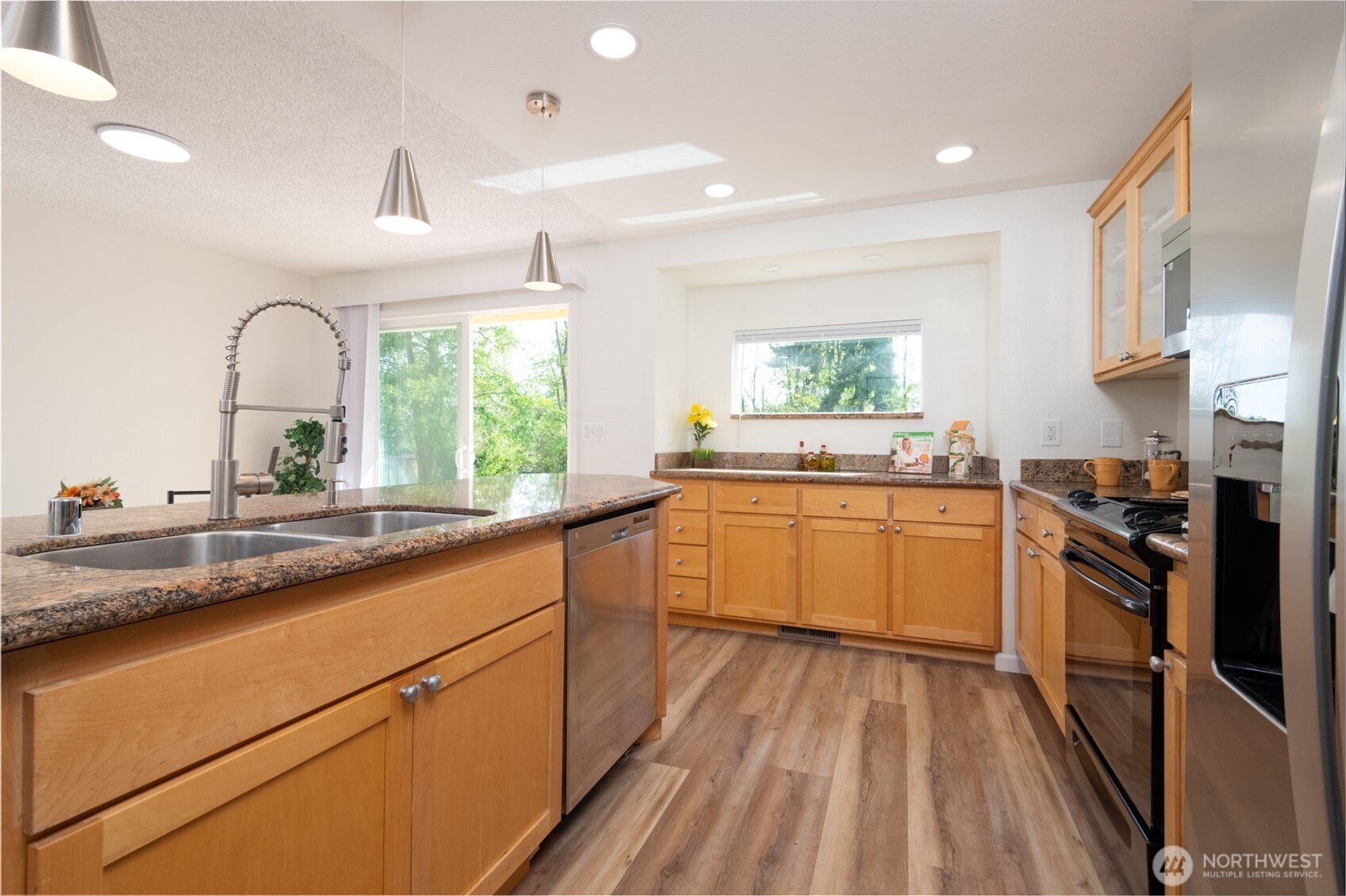 33717 40th Court SW, Federal Way, WA 98023