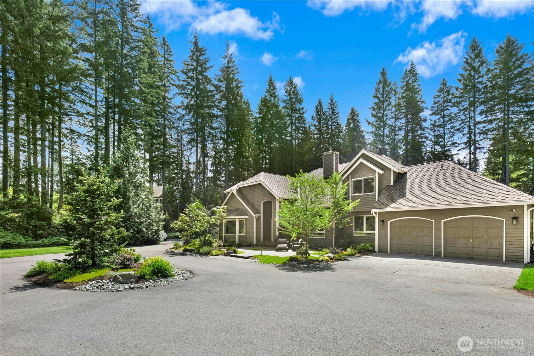 8804 221st Avenue NE, Redmond, WA 98053