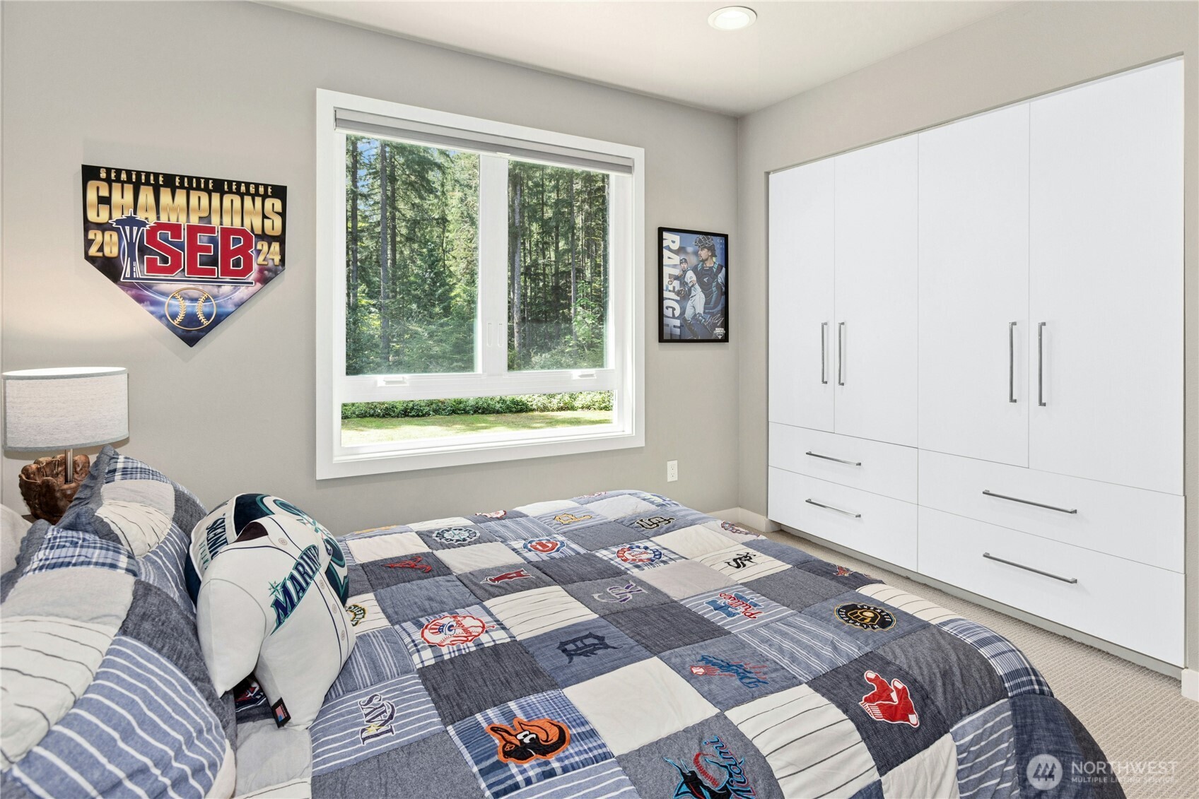 8804 221st Avenue NE, Redmond, WA 98053