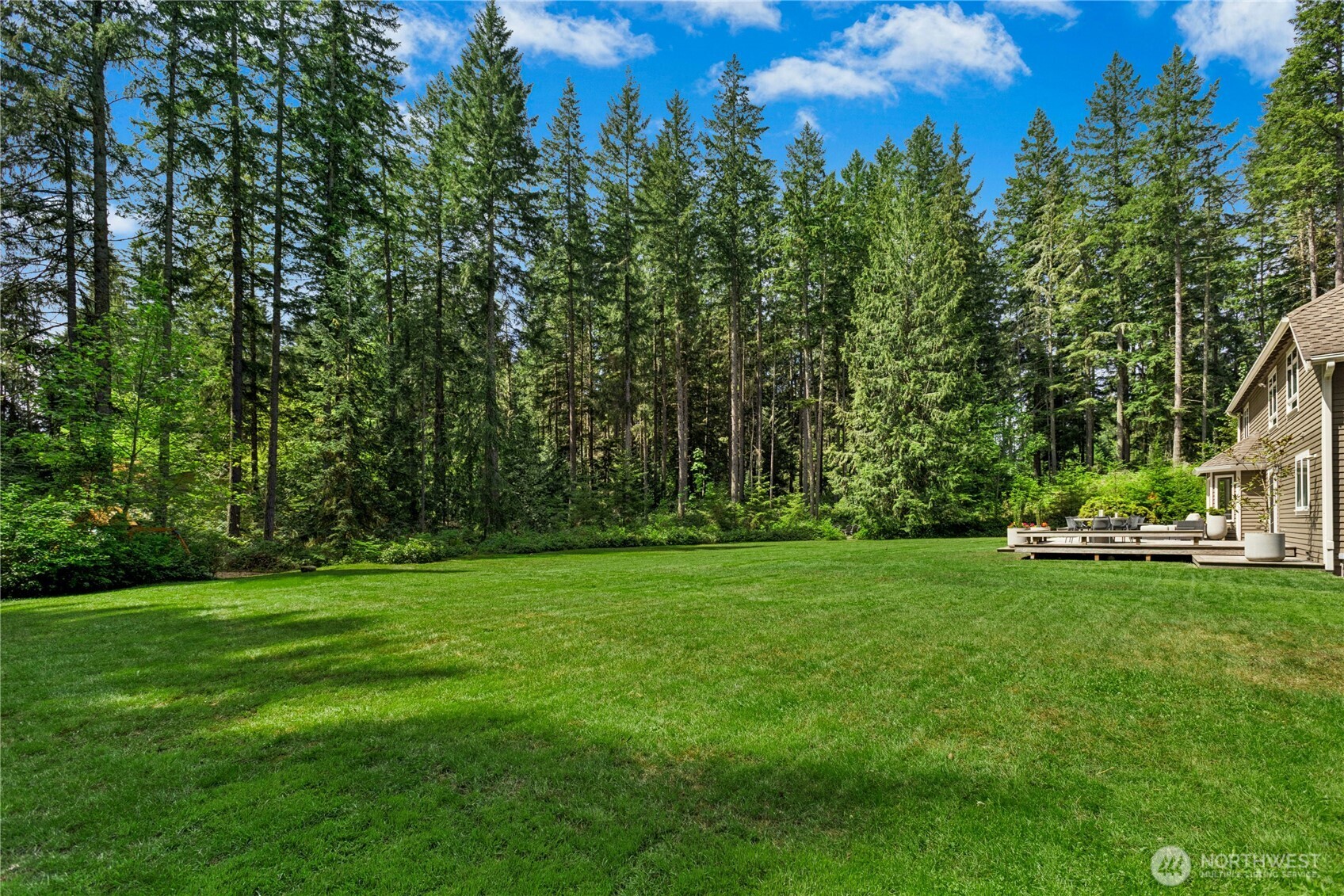 8804 221st Avenue NE, Redmond, WA 98053