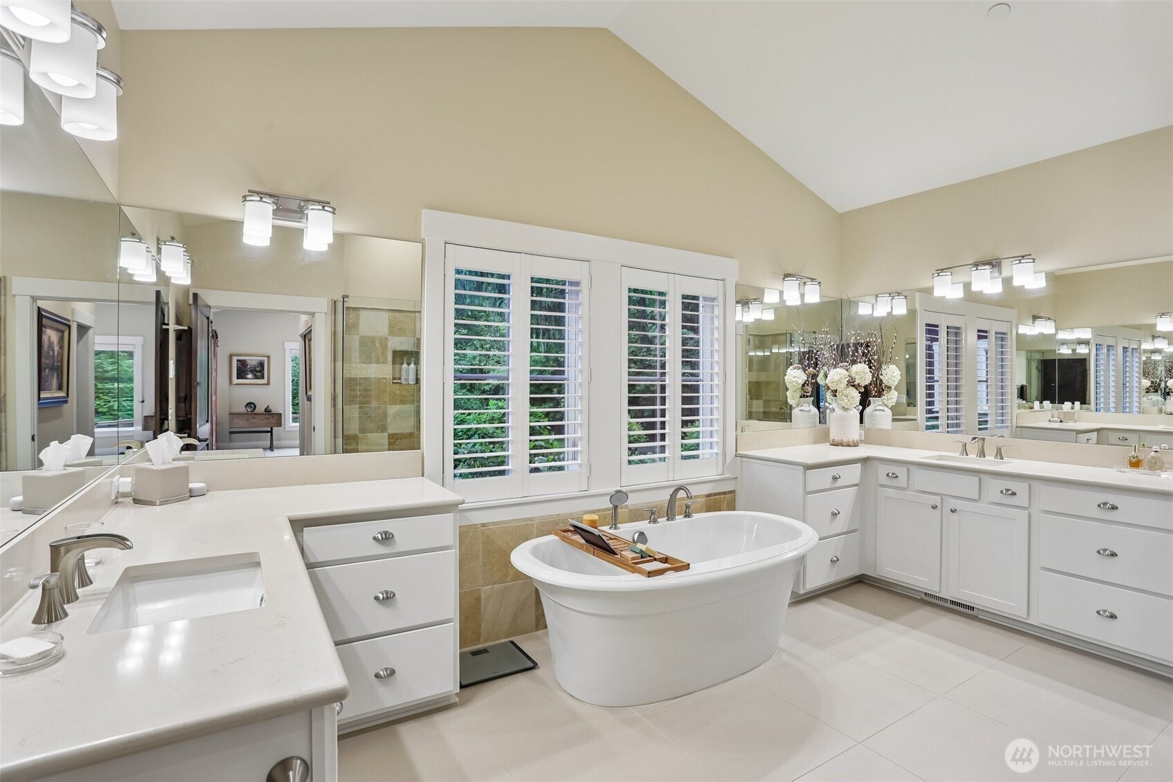 24827 NE 80th Street , Redmond, WA 98053