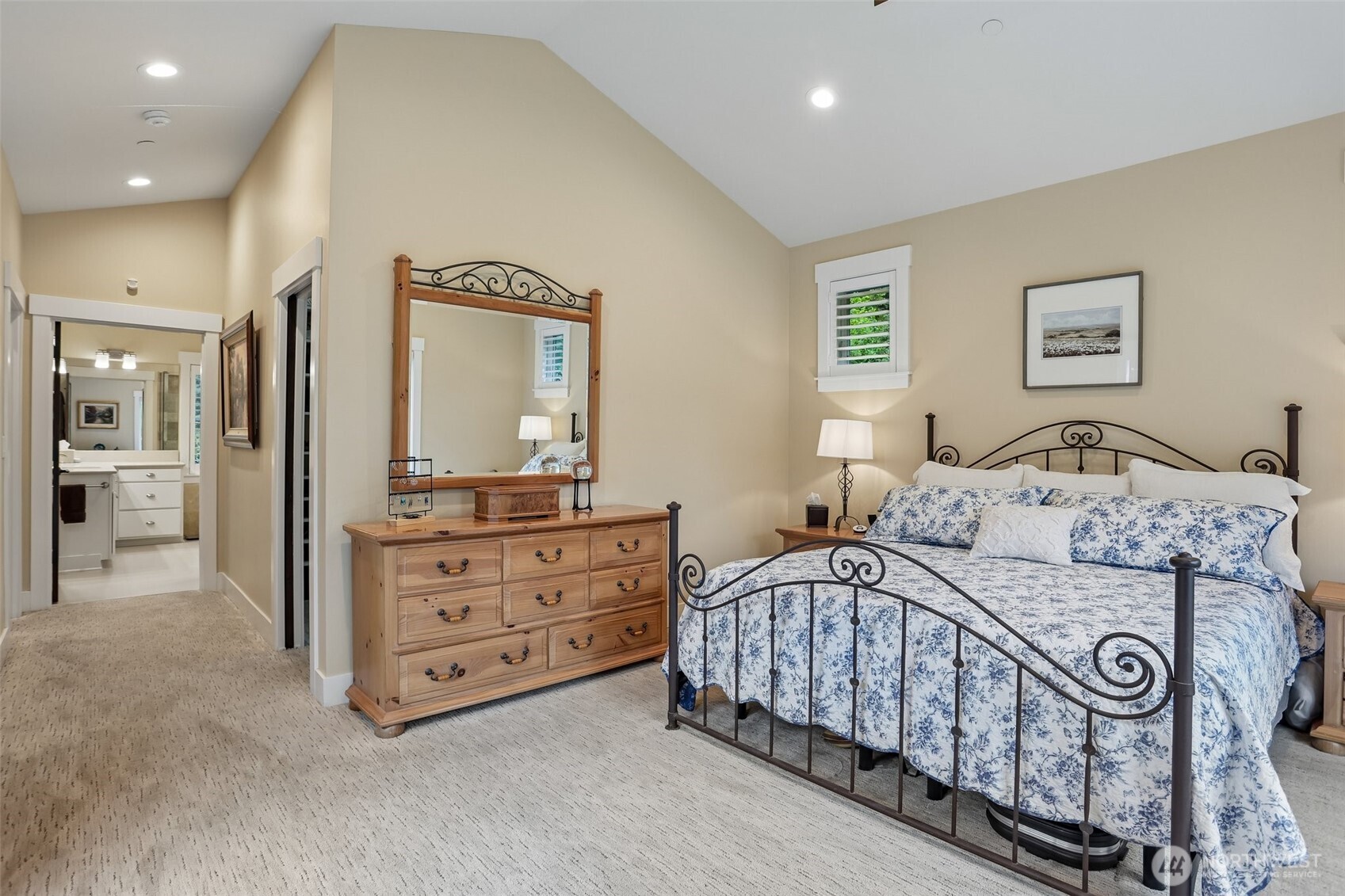 24827 NE 80th Street , Redmond, WA 98053