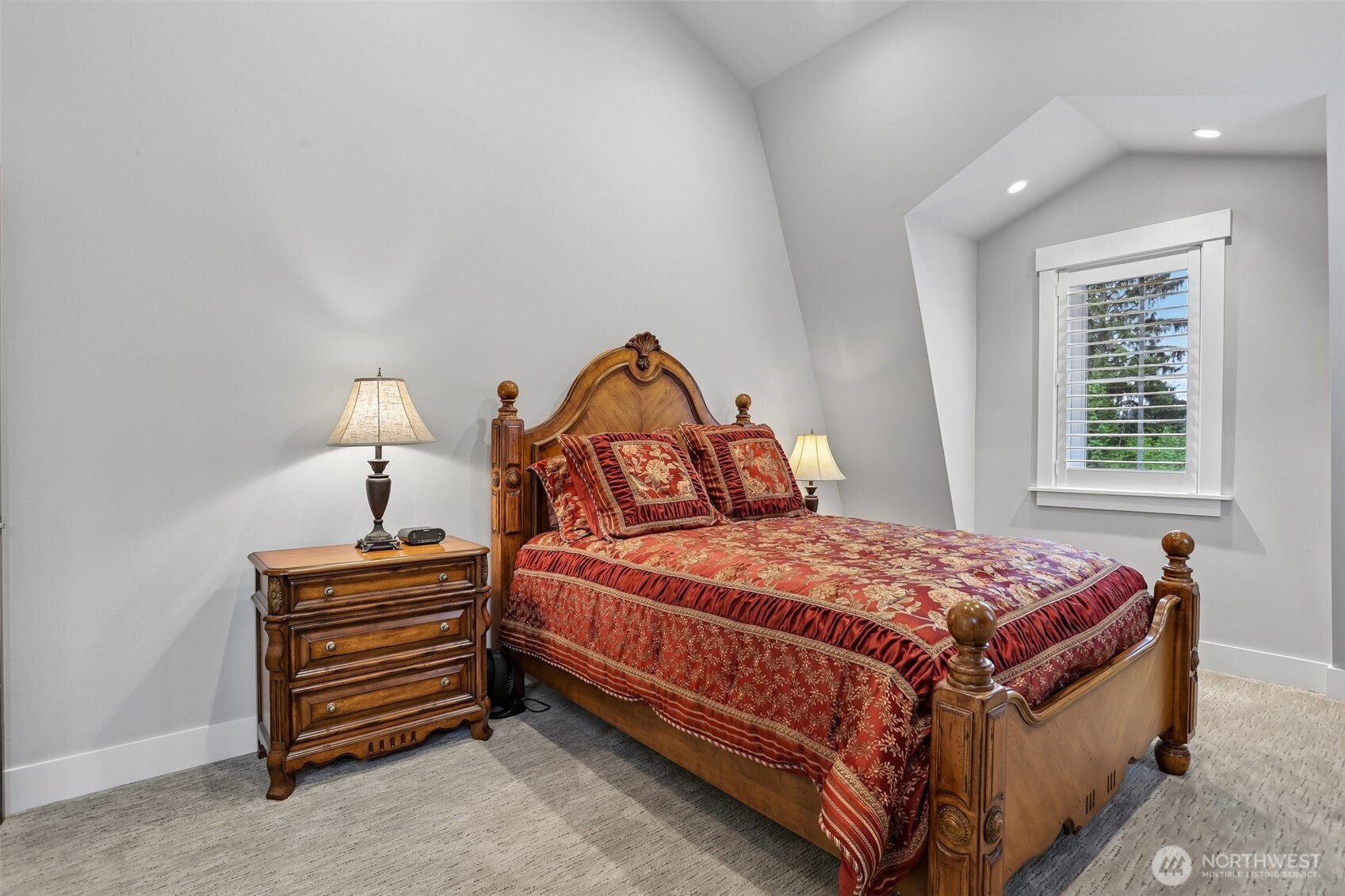 24827 NE 80th Street , Redmond, WA 98053