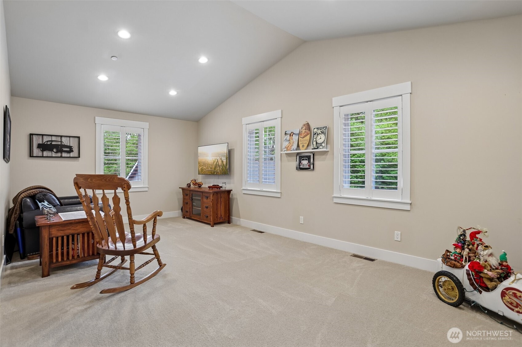24827 NE 80th Street , Redmond, WA 98053