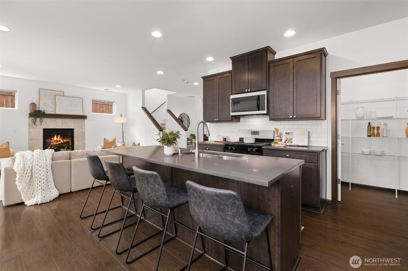 2729 S 124th Lane , Burien, WA 98168