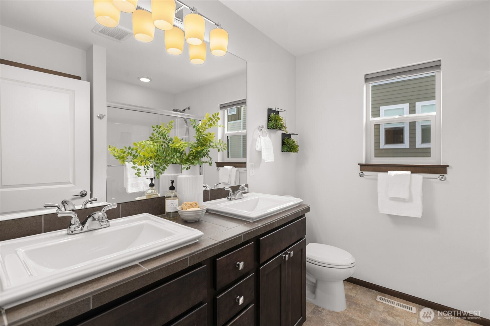 2729 S 124th Lane , Burien, WA 98168