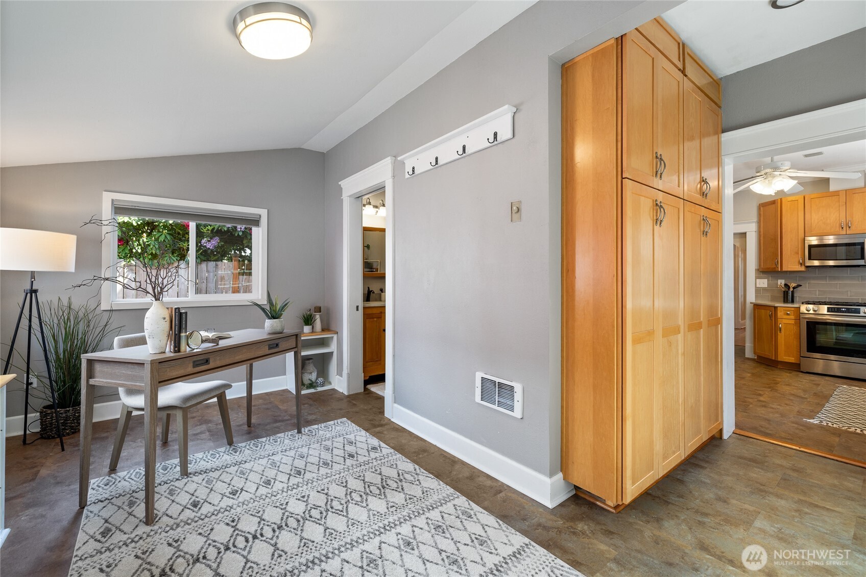 1908 N Anderson Street , Tacoma, WA 98406