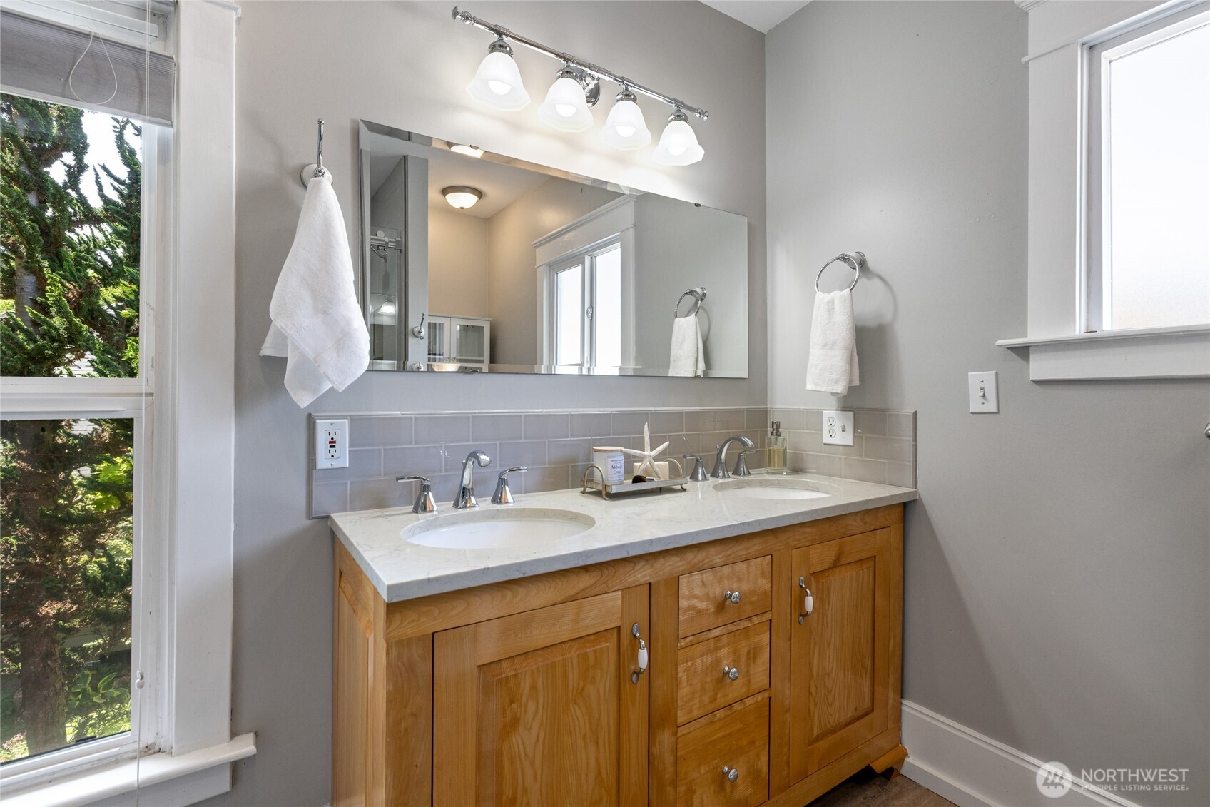 1908 N Anderson Street , Tacoma, WA 98406