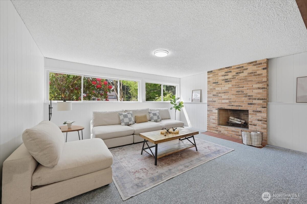 12214 NE 138th Place , Kirkland, WA 98034