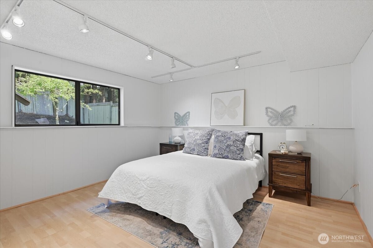 12214 NE 138th Place , Kirkland, WA 98034