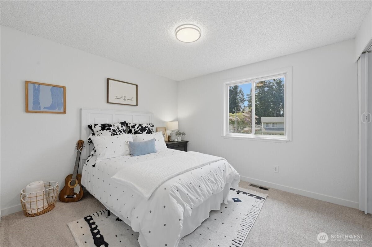 12214 NE 138th Place , Kirkland, WA 98034