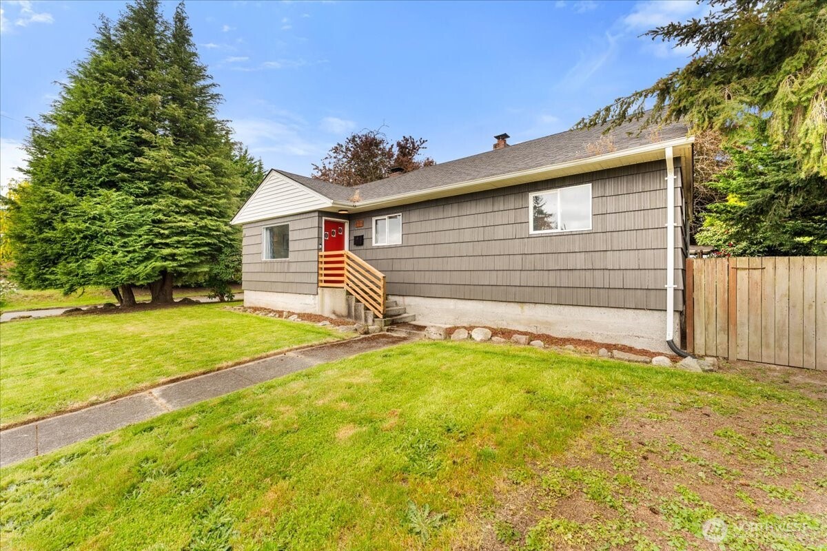 6134 S D Street , Tacoma, WA 98408