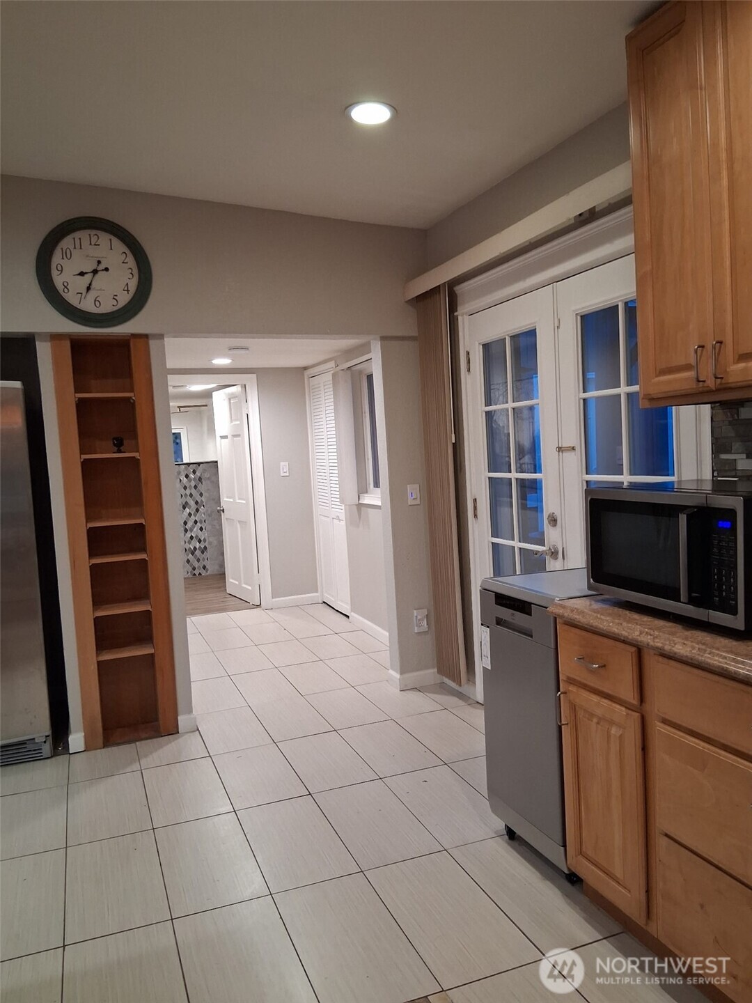 8242 S 128th Street , Seattle, WA 98178