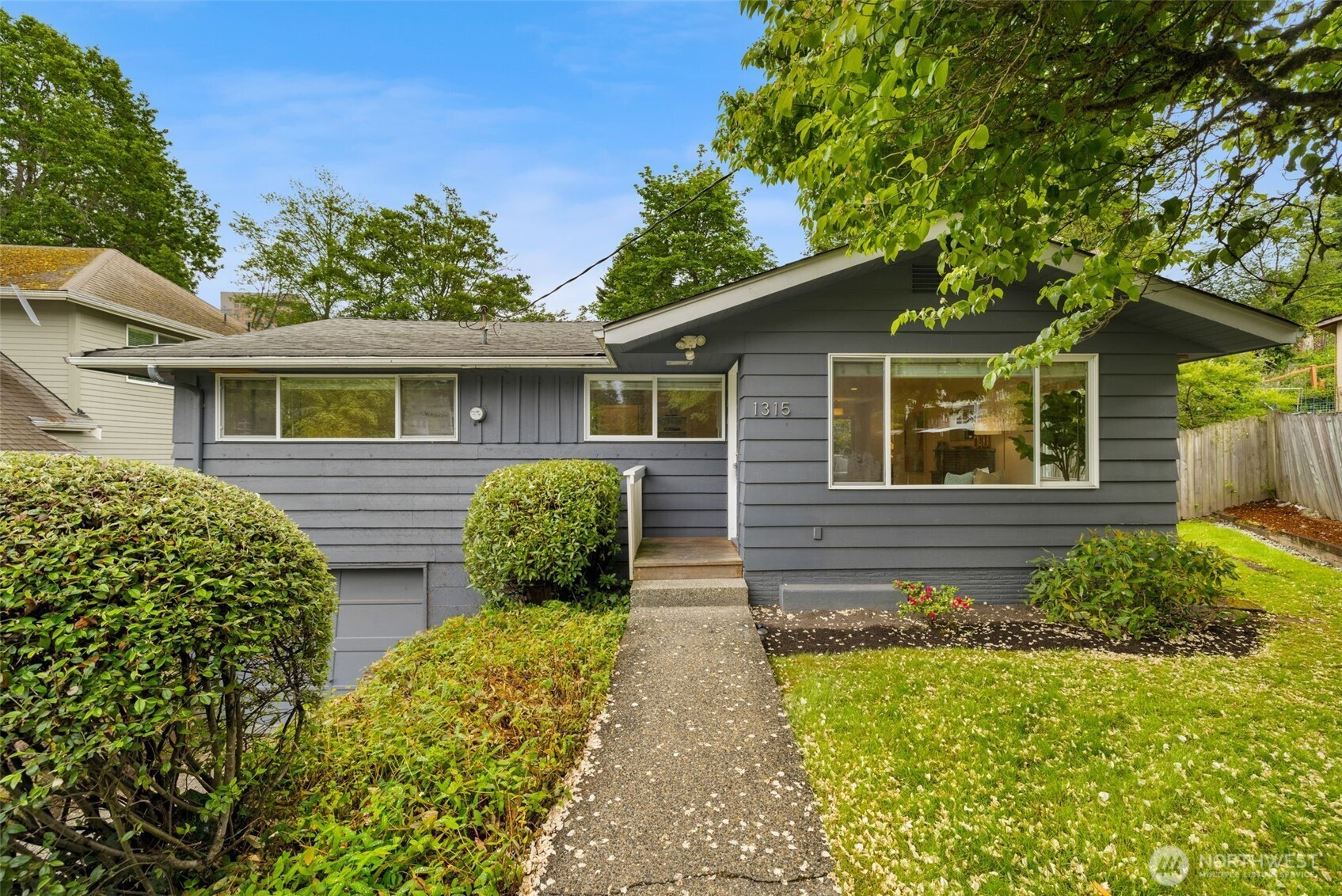 1315 102nd Avenue NE, Bellevue, WA 98004