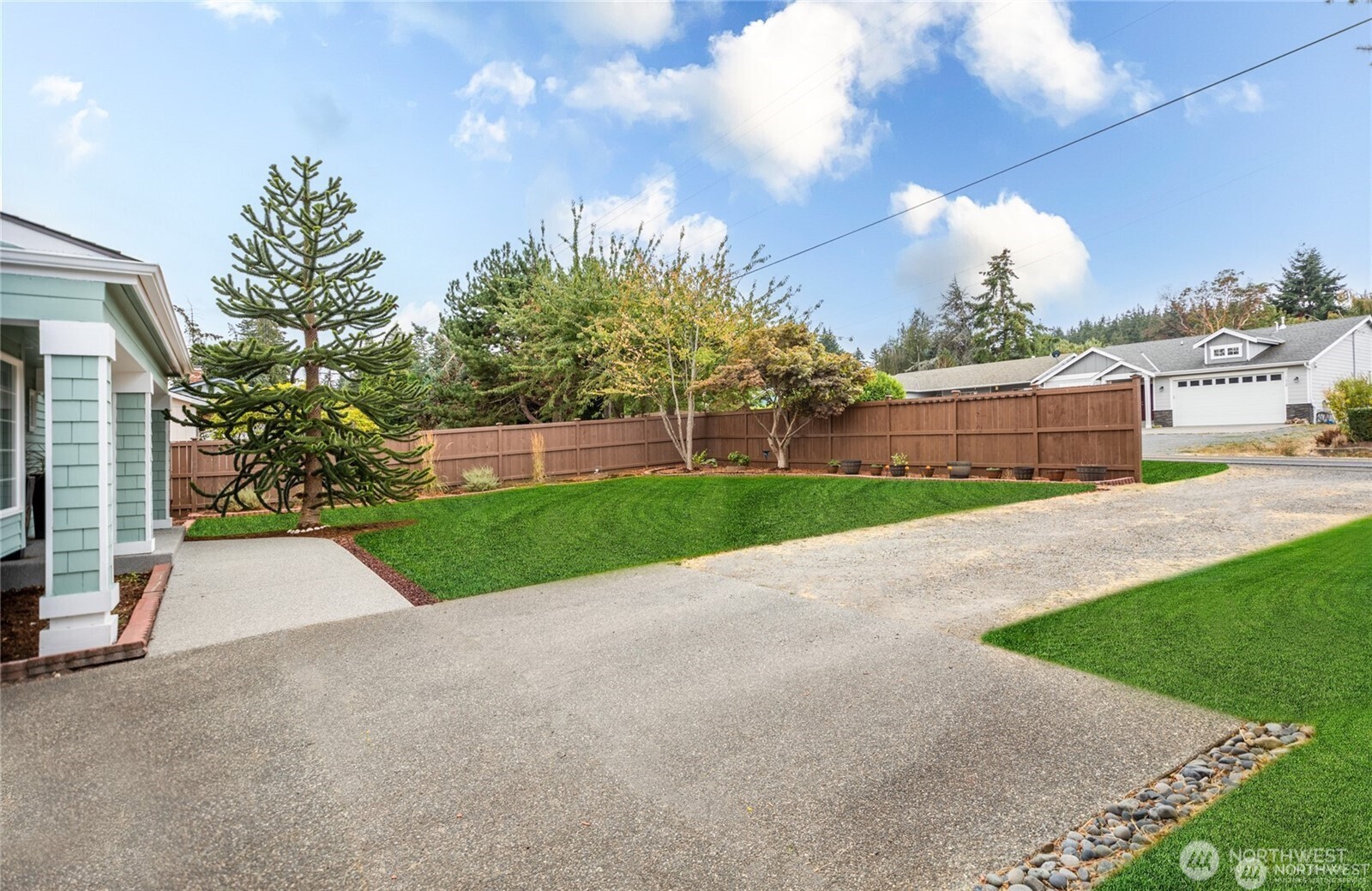 1517 SE Camano Drive , Camano Island, WA 98282