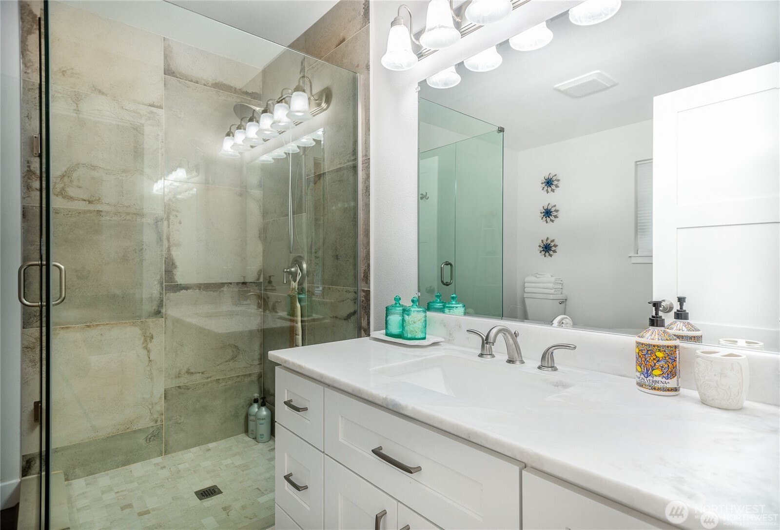 1517 SE Camano Drive , Camano Island, WA 98282