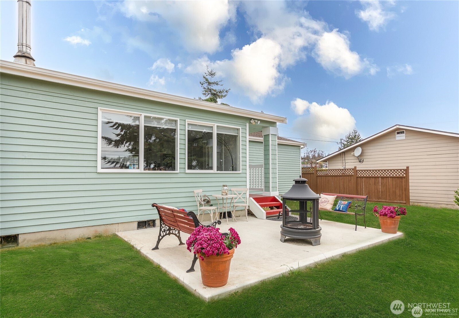 1517 SE Camano Drive , Camano Island, WA 98282