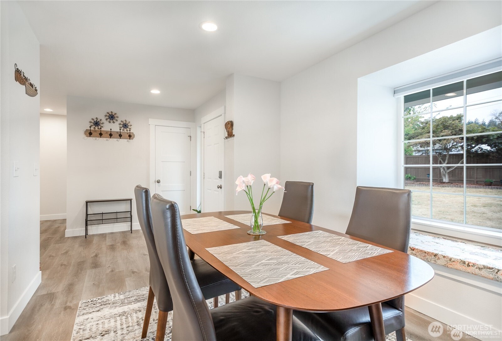 1517 SE Camano Drive , Camano Island, WA 98282