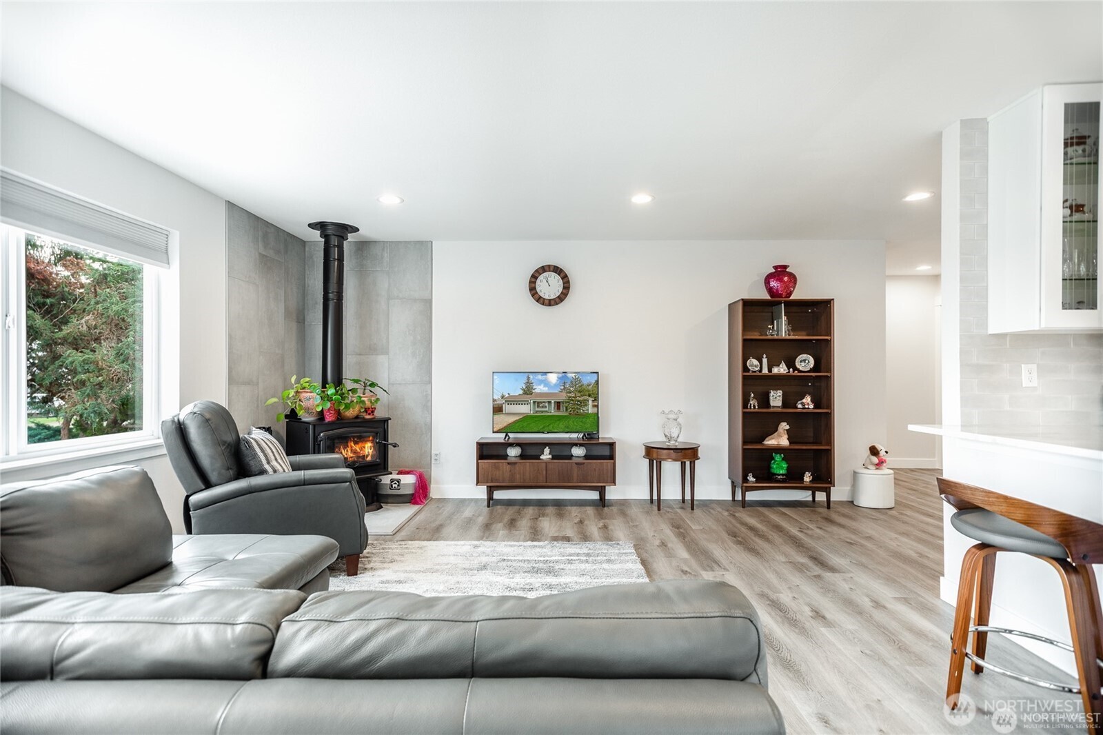 1517 SE Camano Drive , Camano Island, WA 98282