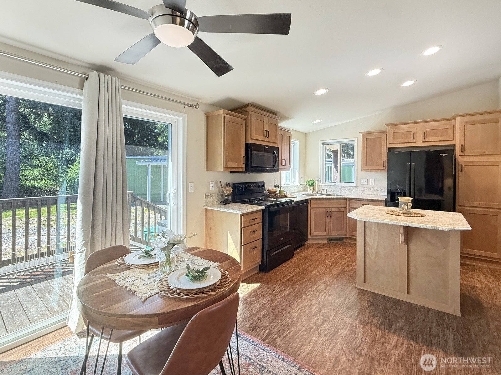 18425 NE 95th Street #34, Redmond, WA 98052