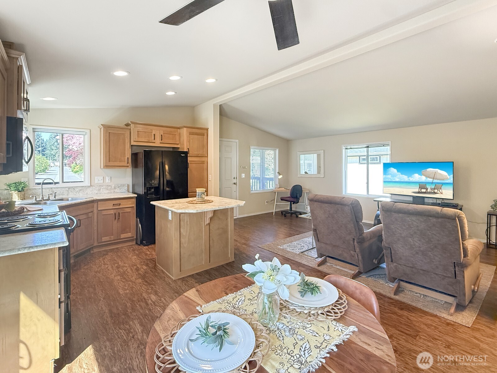 18425 NE 95th Street #34, Redmond, WA 98052