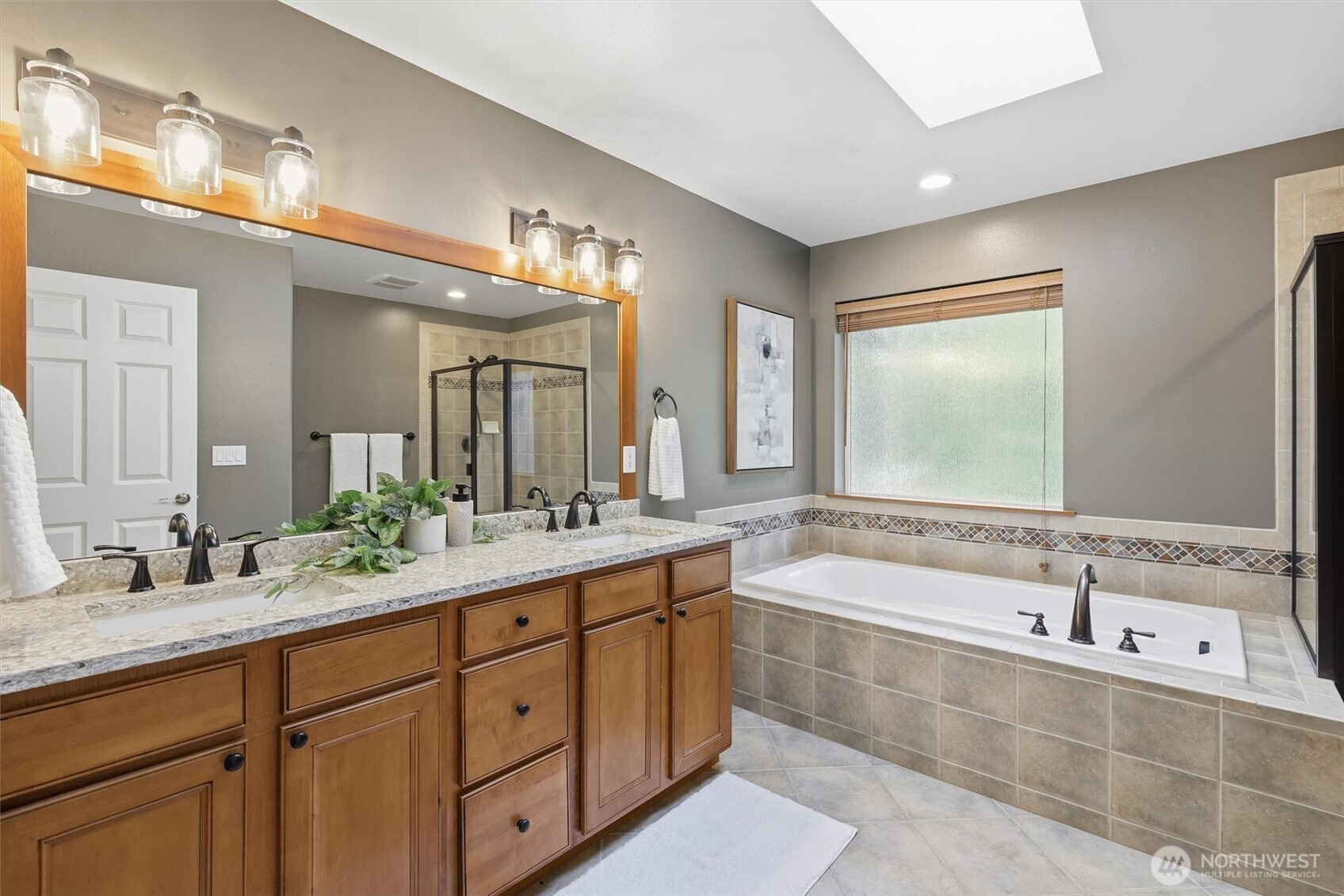 4202 Silvana Terrace Road , Stanwood, WA 98292