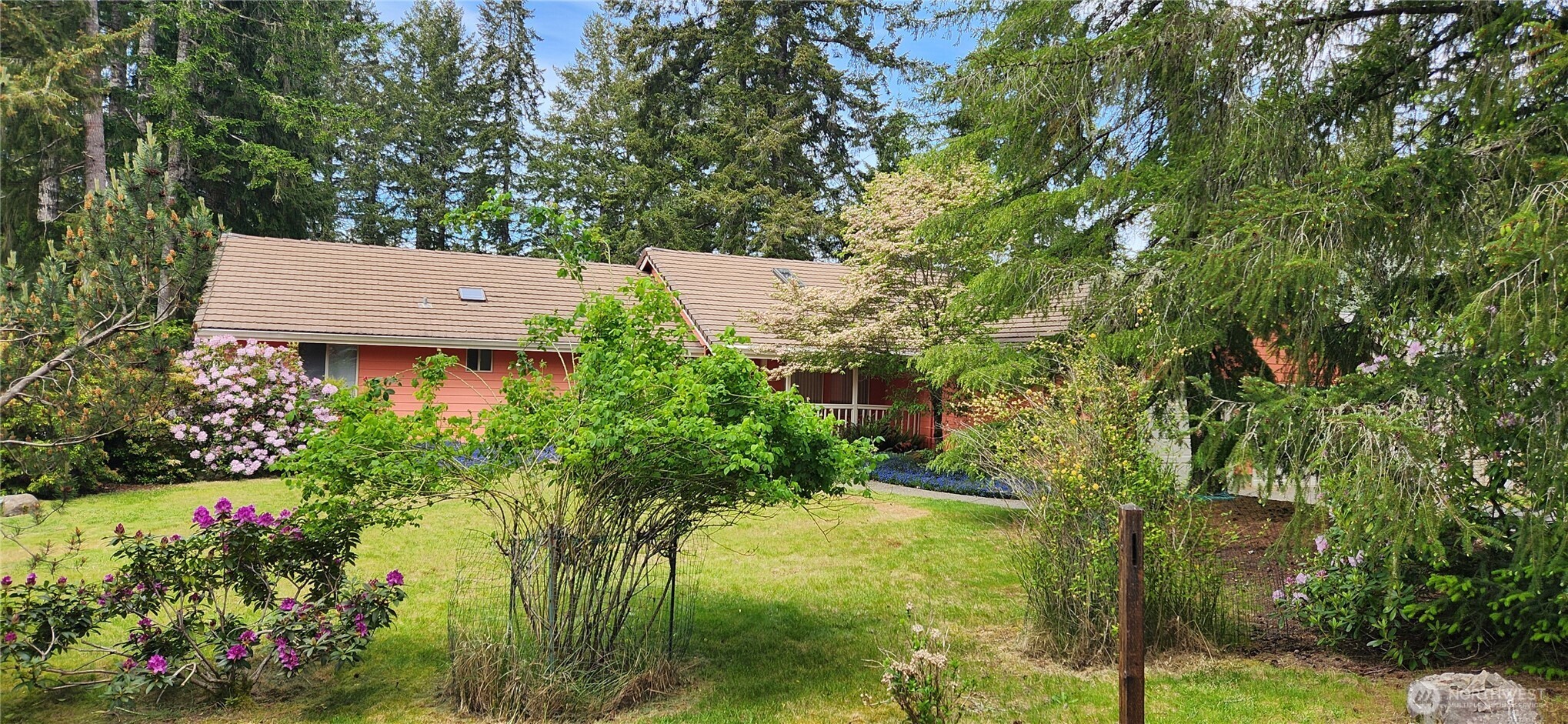 130 E Lakeland Way , Allyn, WA 98524