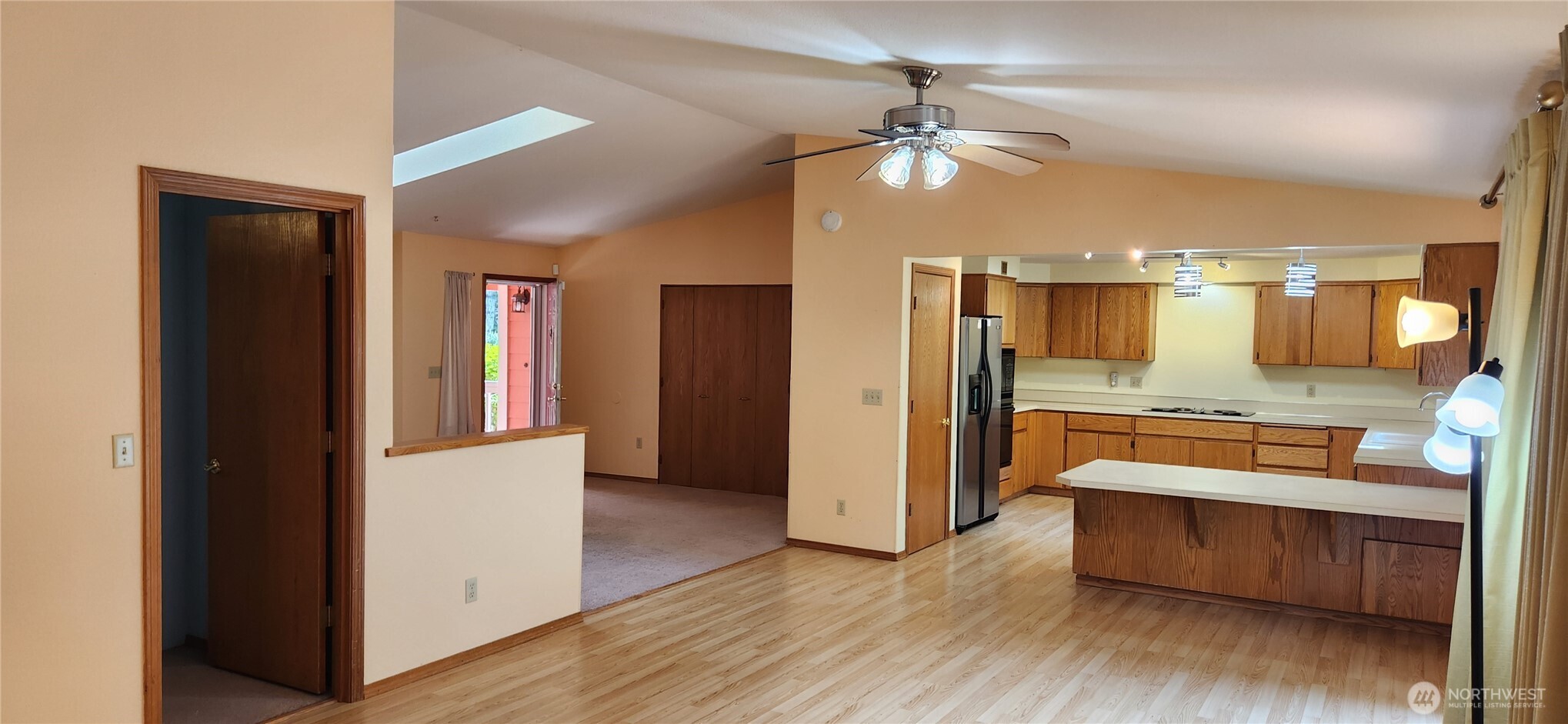 130 E Lakeland Way , Allyn, WA 98524