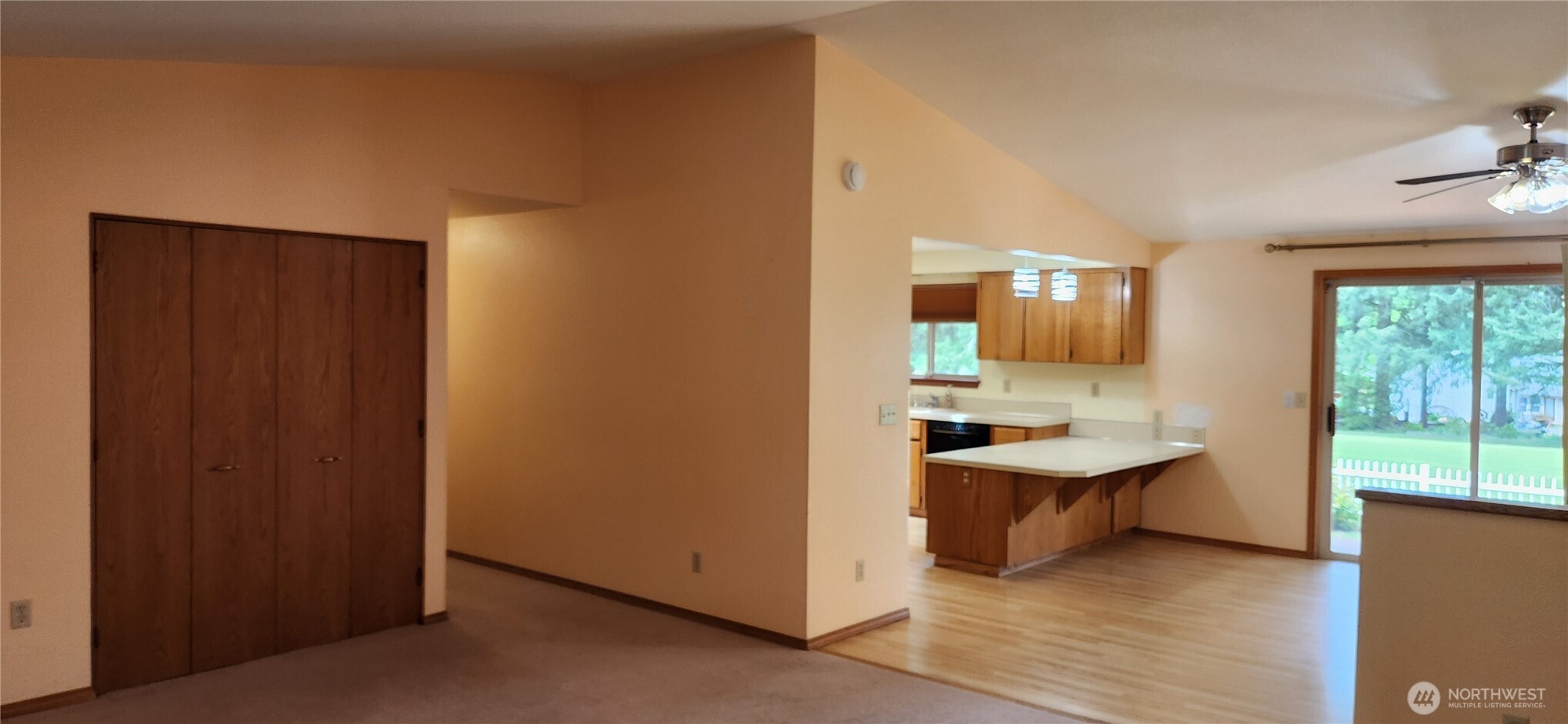 130 E Lakeland Way , Allyn, WA 98524