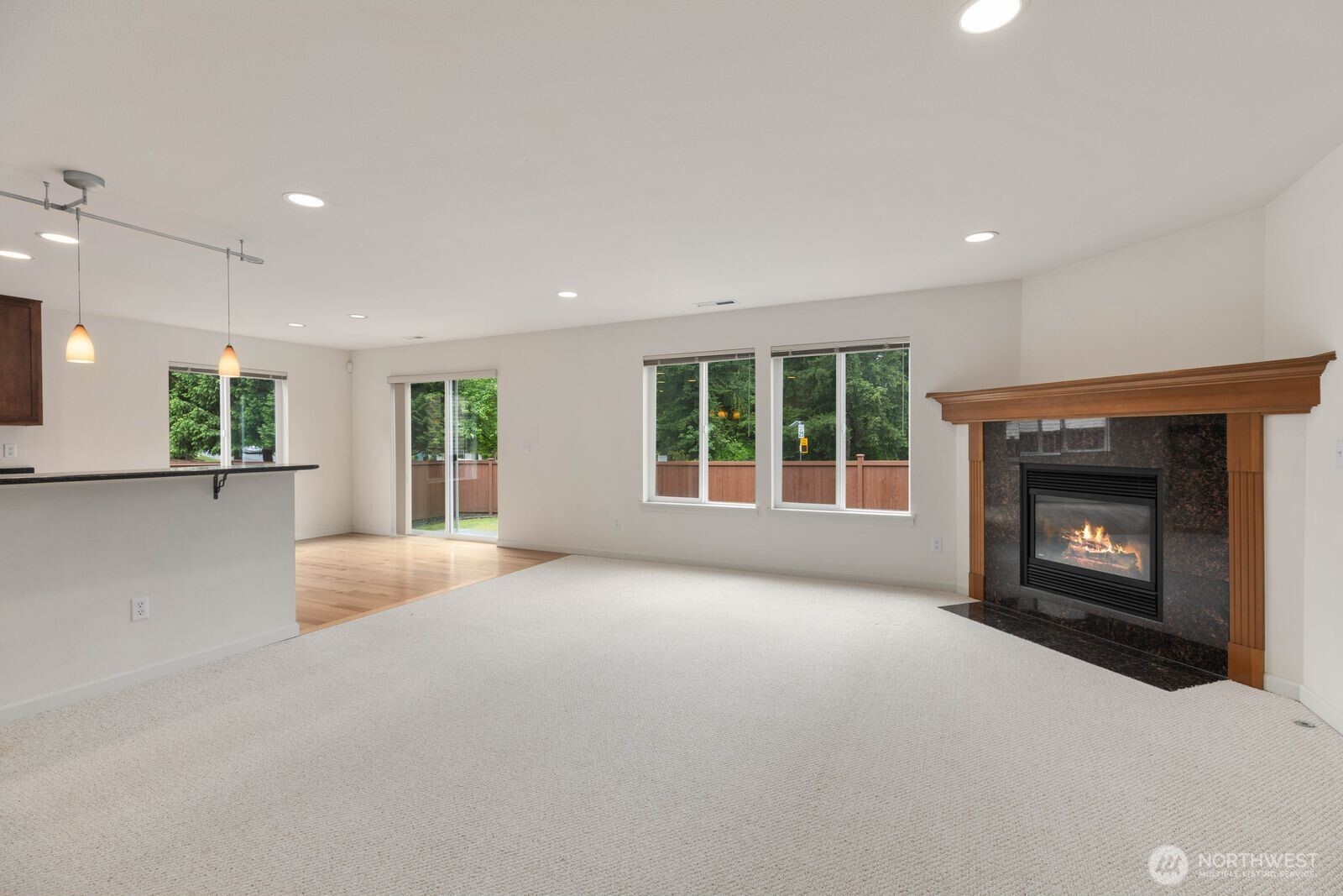207 Edmonds Place NE, Renton, WA 98056-5816
