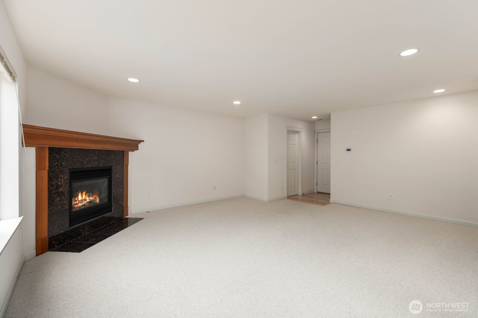 207 Edmonds Place NE, Renton, WA 98056-5816