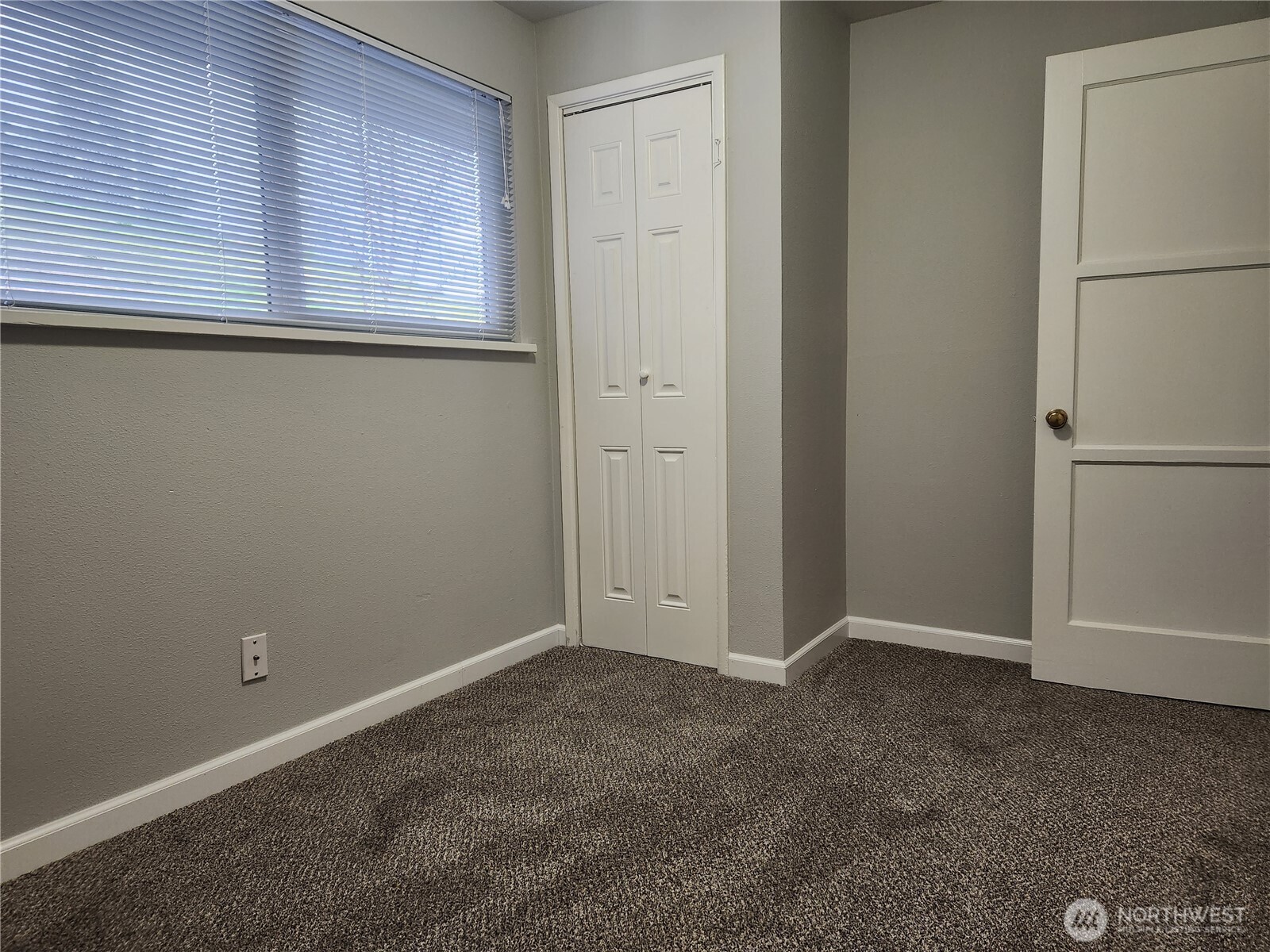 1610 E 31st Street , Bremerton, WA 98310-4709