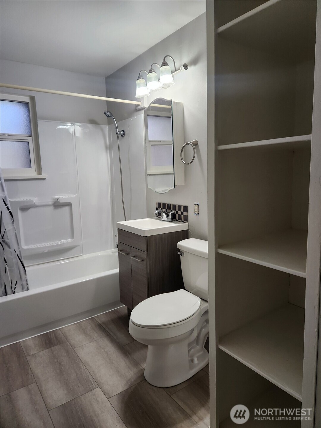 1610 E 31st Street , Bremerton, WA 98310-4709