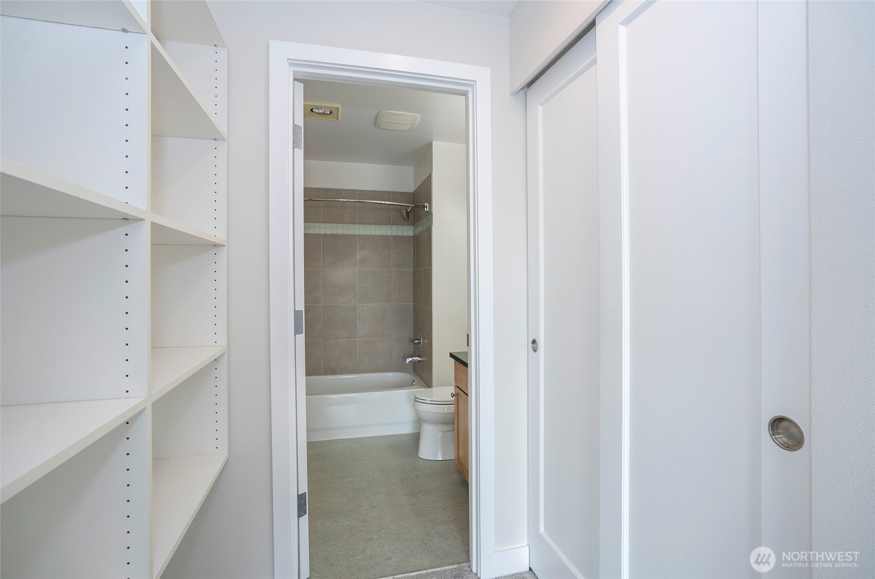 1705 Dock Street #513, Tacoma, WA 98402