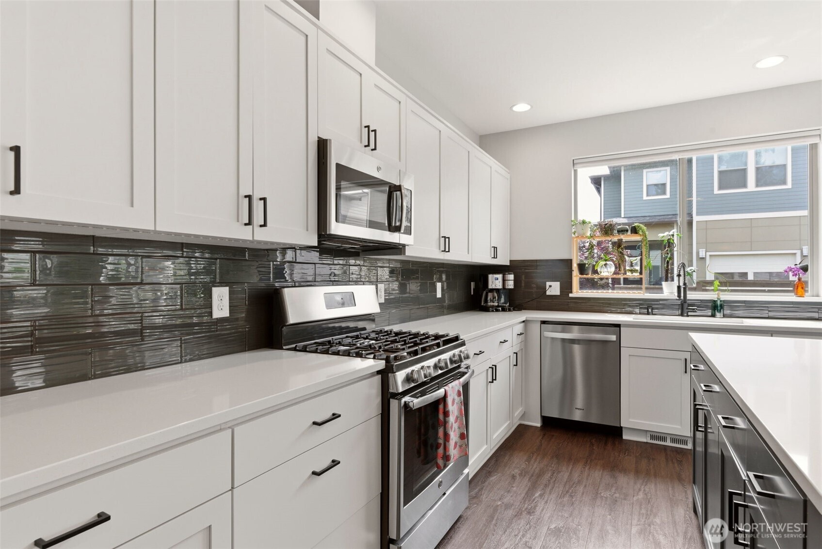 16031 SE 252nd Place , Covington, WA 98042