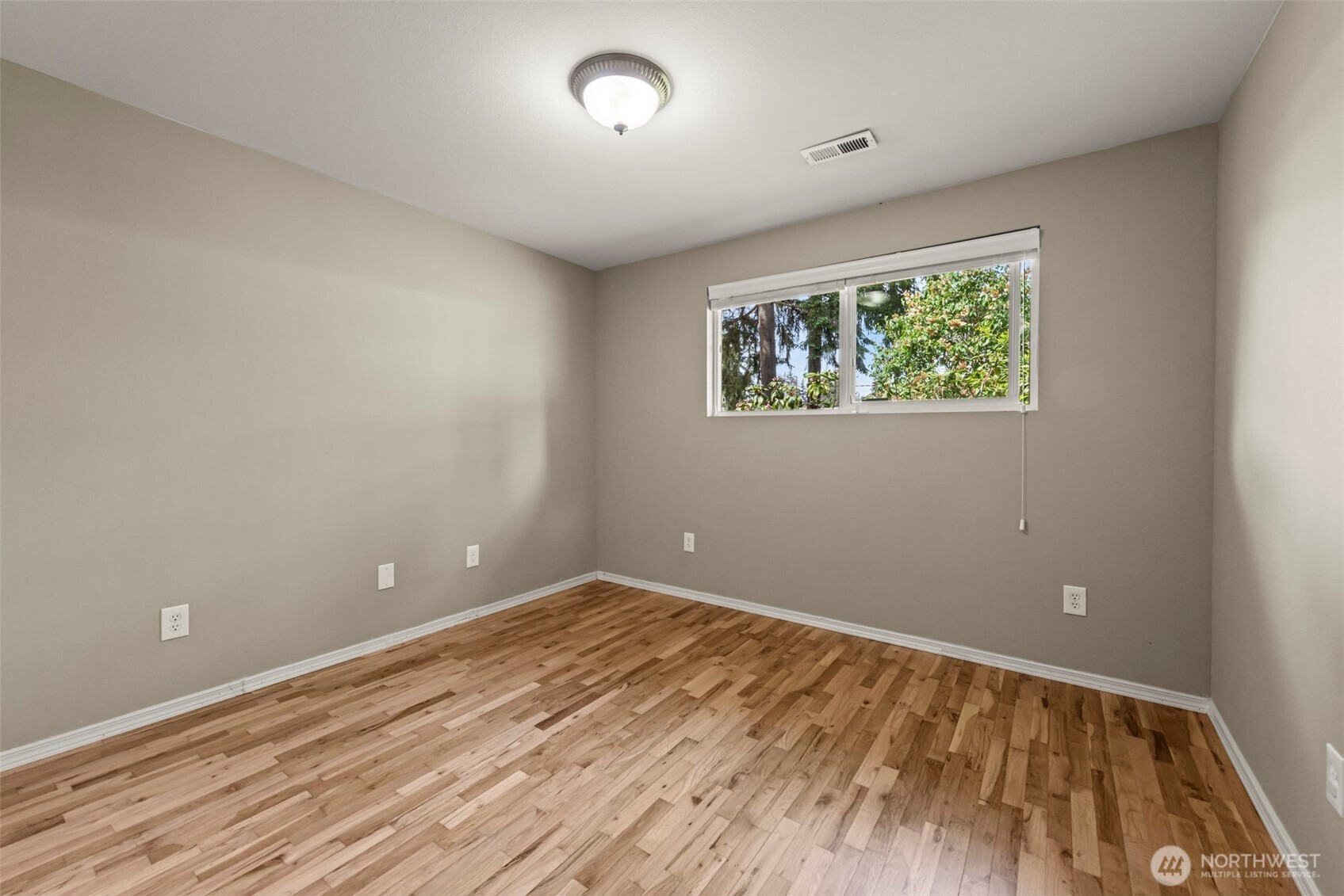 16608 NE 9th Street , Bellevue, WA 98008