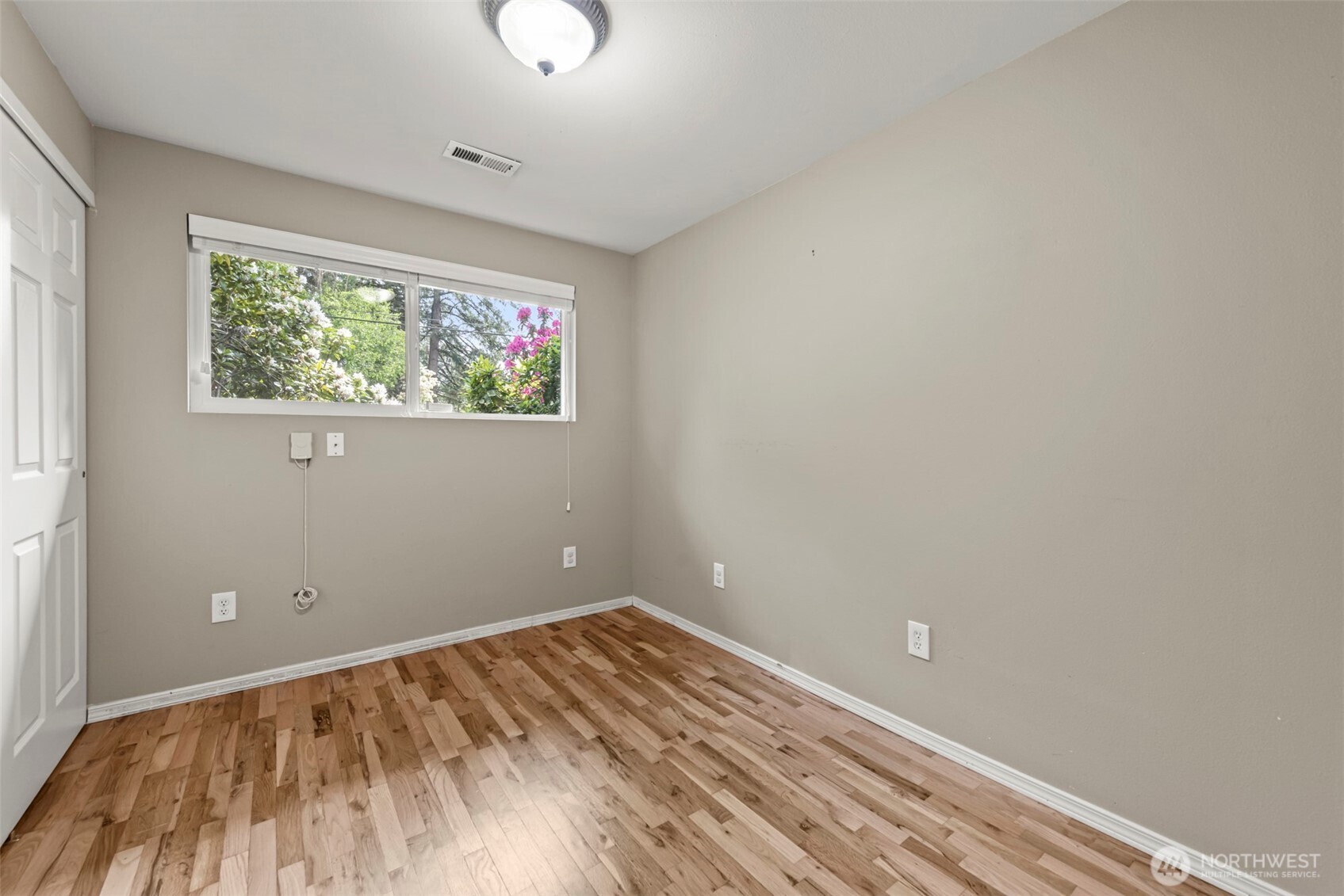 16608 NE 9th Street , Bellevue, WA 98008