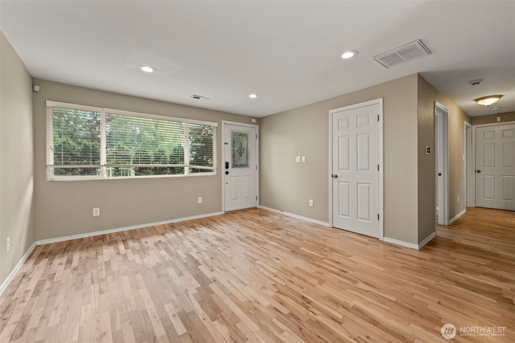 16608 NE 9th Street , Bellevue, WA 98008