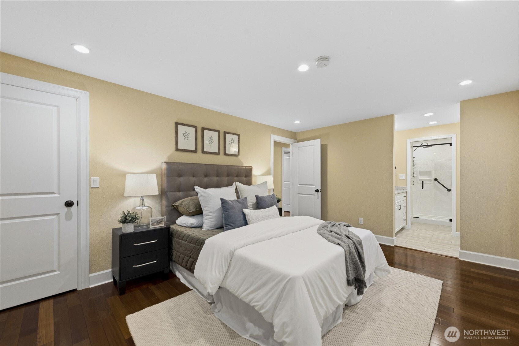 20218 108th Avenue NE, Bothell, WA 98011