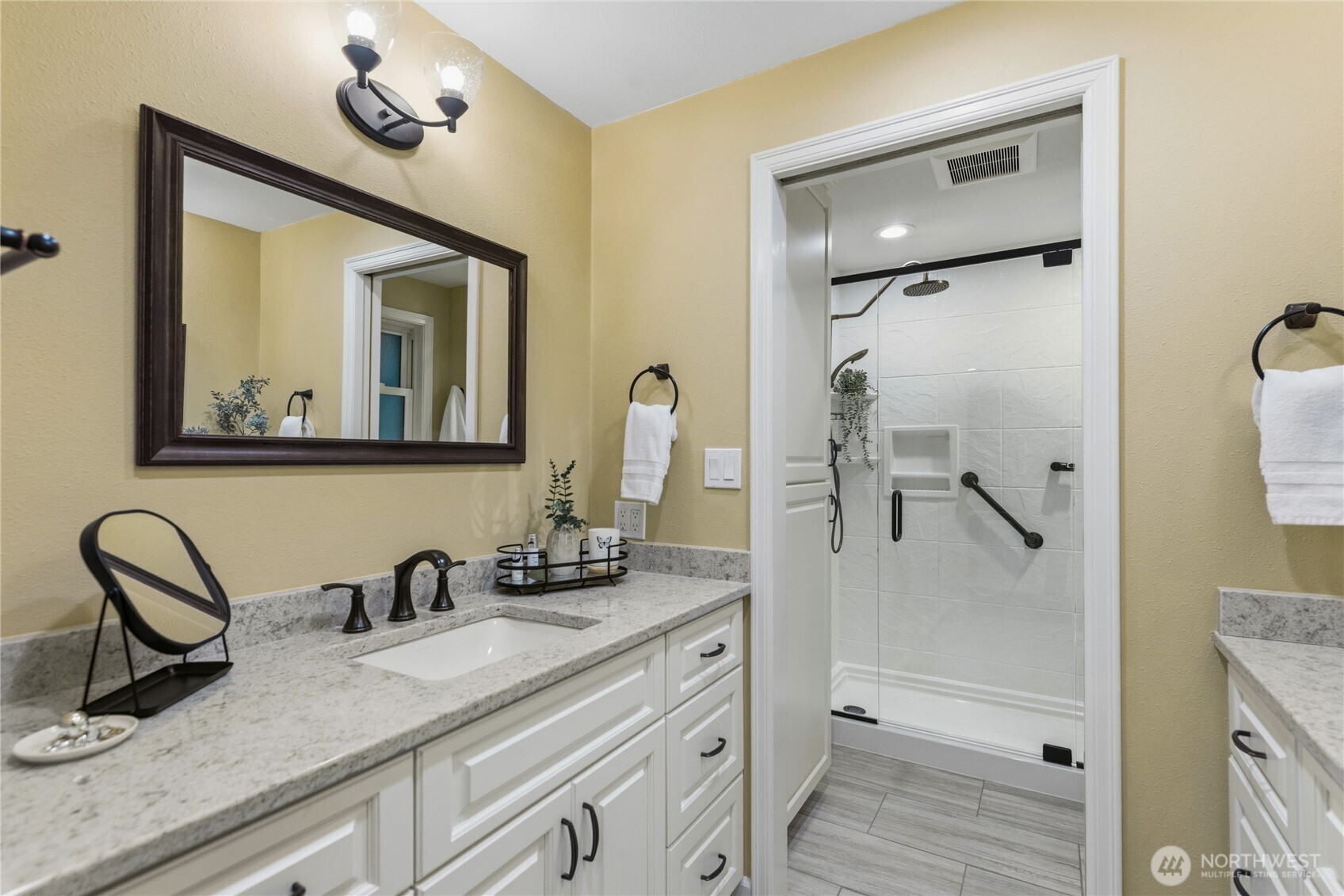 20218 108th Avenue NE, Bothell, WA 98011