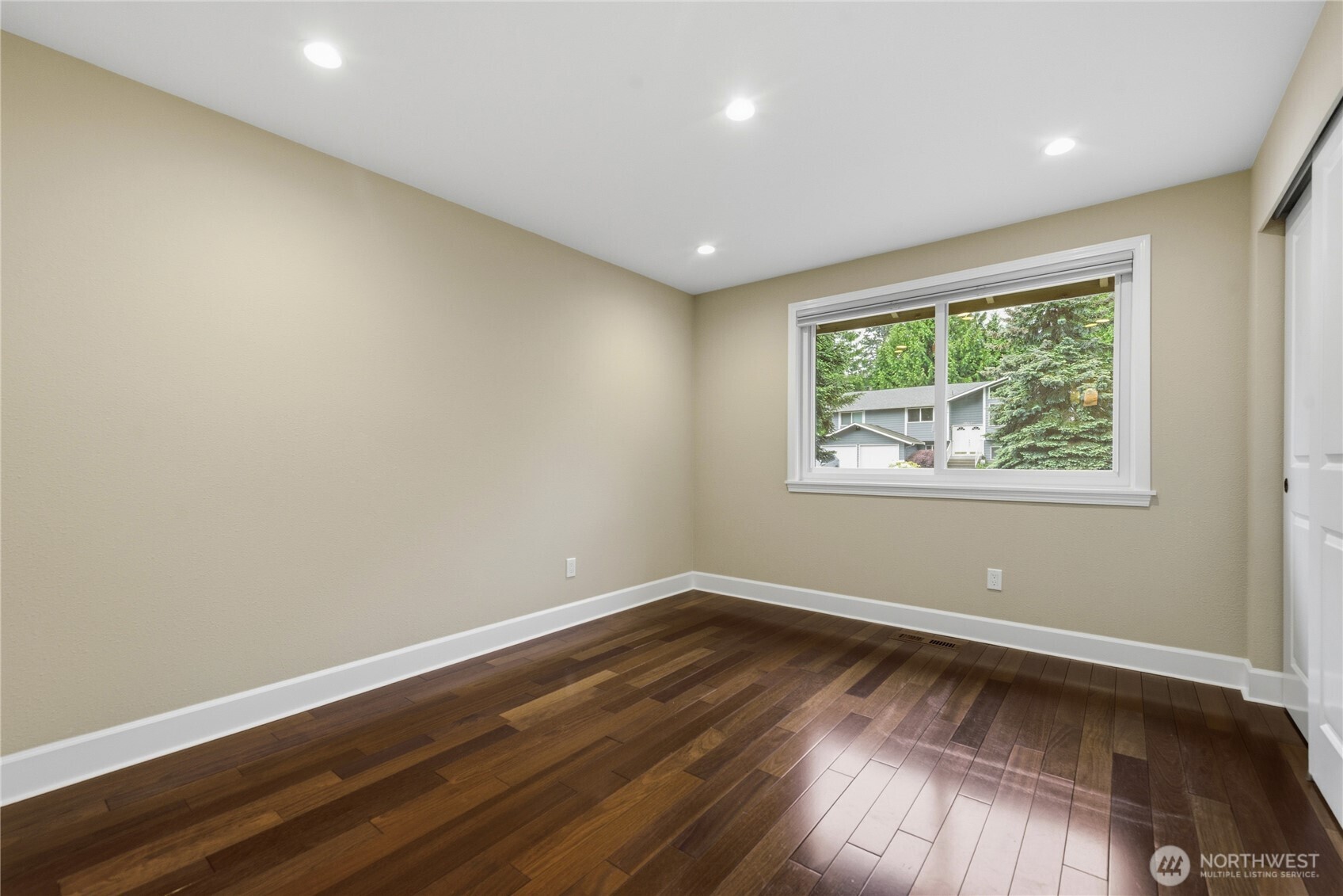 20218 108th Avenue NE, Bothell, WA 98011
